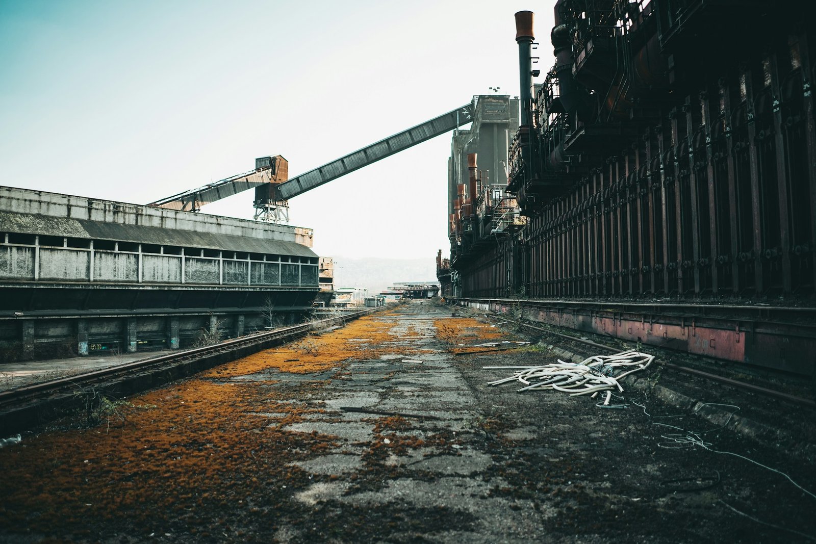 Industry 4.0: Definition, ramifications, and advantages and disadvantages