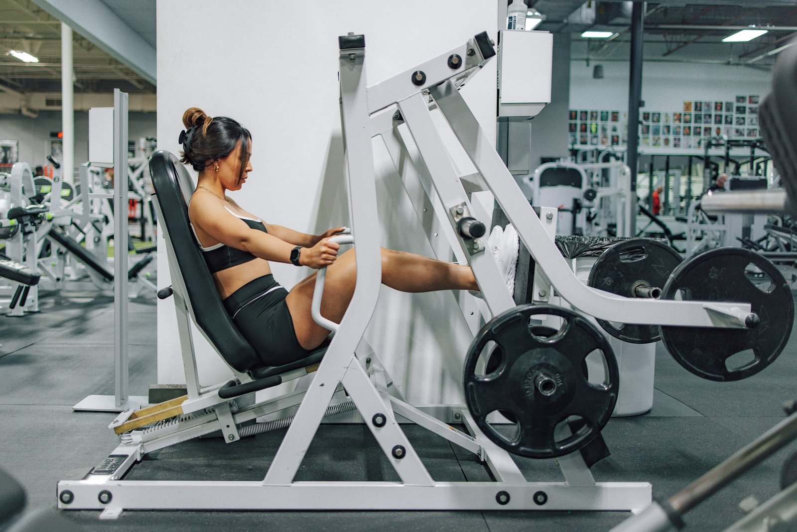 Leg Exercises: How to Thicken, Strengthen and Define Your Legs - Image